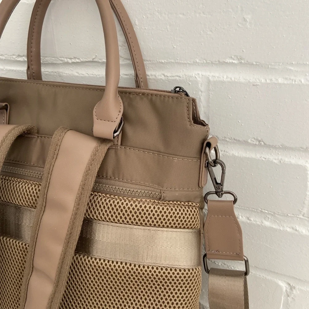 Classic Stylish YLK Gear Tan Computer Laptop Professional Work Bag/Backpack